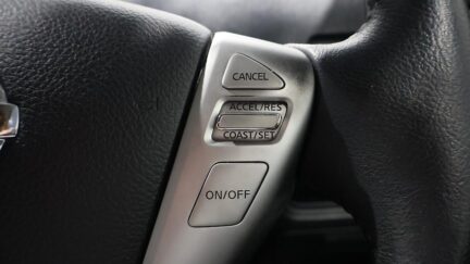 2013 Nissan Serena Highway Star S-Hybrid L Selection image 342140