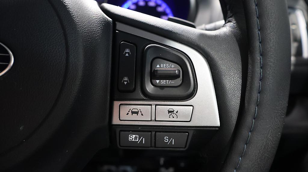 2015 Subaru Outback Limited AWD Leather package image 344182