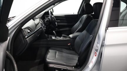 2013 BMW 320i 320i Luxury image 344479