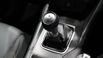 2014 Mazda Axela 15S Manual, New clutch installed! image 341971