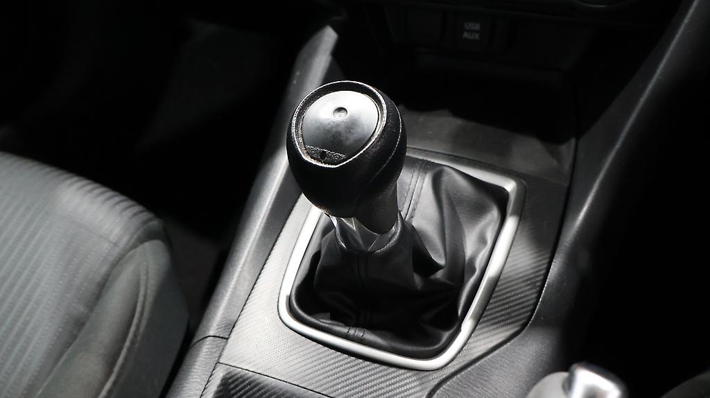 2014 Mazda Axela 15S Manual, New clutch installed! image 341971
