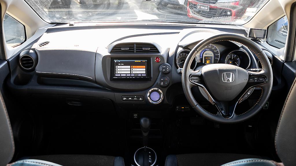 2012 Honda Fit Shuttle 15x  Half leather keyless image 342465