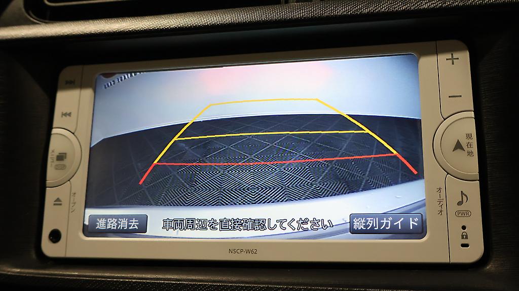 2013 Toyota Aqua G Model + Reverse Camera image 345068