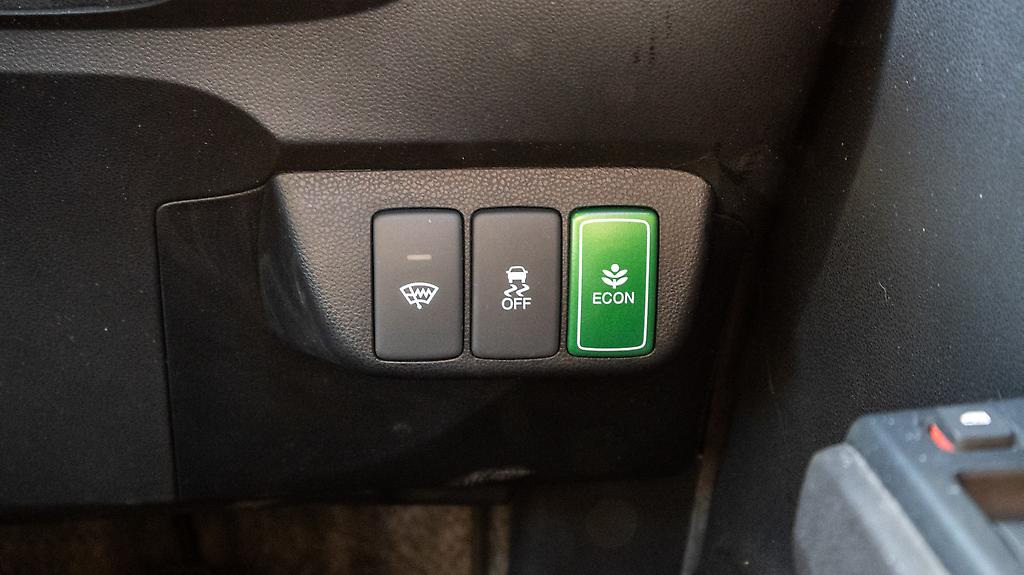 2012 Honda Fit Shuttle 15x  Half leather keyless image 342471