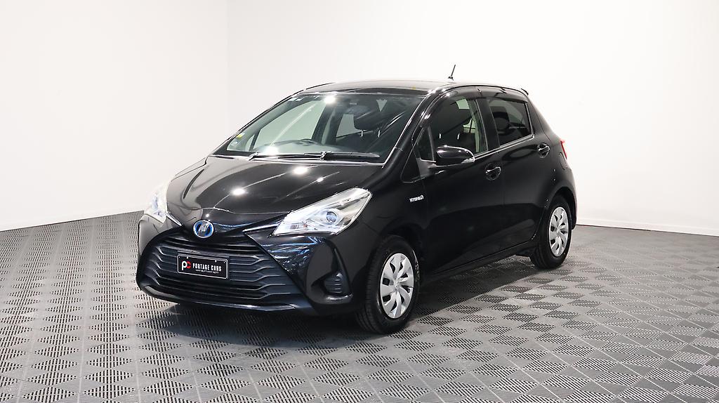 2017 Toyota Vitz Hybrid F Model image 344516