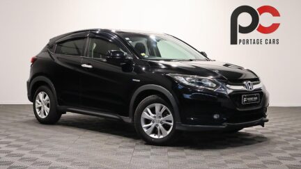2014 Honda Vezel X Hybrid with Cruise Control, Smart Key and Reverse Camera image 345165