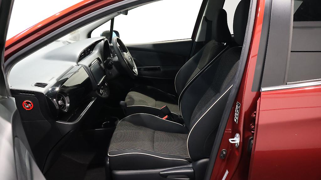 2017 Toyota Vitz Hybrid Jewela image 341736