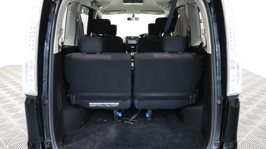 2013 Nissan Serena Hybrid Highway Star – S image 341479