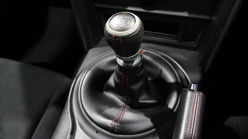 2012 Toyota 86 G – 6sp Manual image 344136