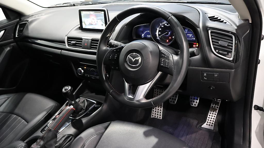 2016 Mazda Axela Sports 15S – 6sp Manual image 340805