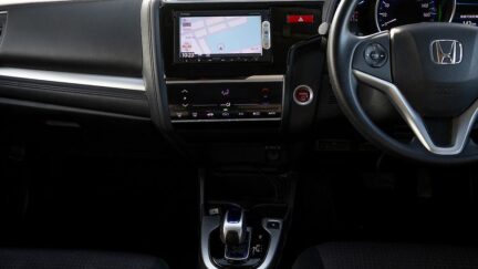 2015 Honda Fit Hybrid F Spec Hybrid image 341049