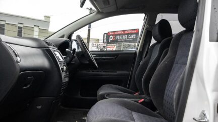 2006 Toyota Ipsum 240 S 7 Seater, Reverse camera image 342345