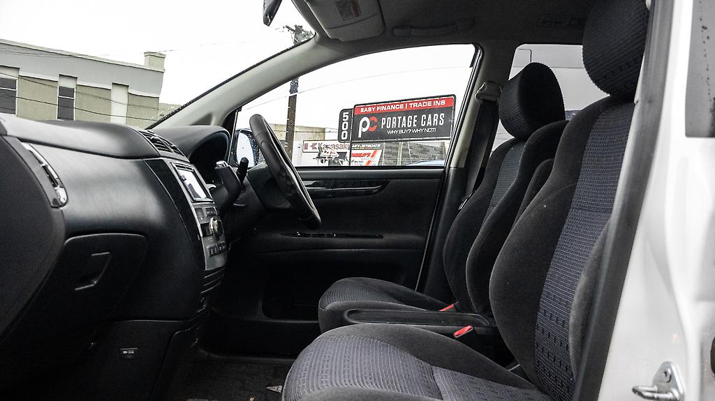 2006 Toyota Ipsum 240 S 7 Seater, Reverse camera image 342345
