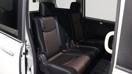 2015 Nissan Serena Hybrid Highway Star V Selection Facelift image 340891