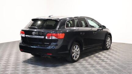 2013 Toyota Avensis Wagon Li image 345839