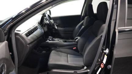 2014 Honda Vezel X Hybrid with Cruise Control, Smart Key and Reverse Camera image 345172