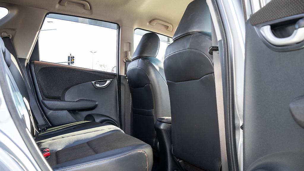 2012 Honda Fit Shuttle 15x  Half leather keyless image 342468
