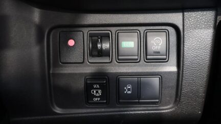 2016 Nissan Serena Hybrid Highway Star image 343572