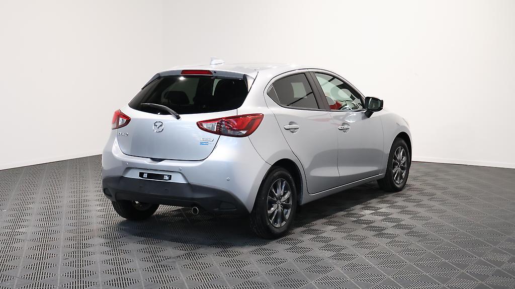 2016 Mazda Demio 13S Touring image 343022