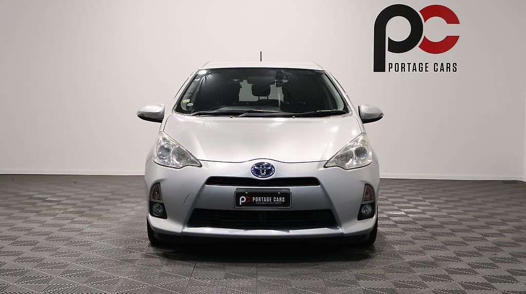 2013 Toyota Aqua S Model + Reverse Camera image 344299