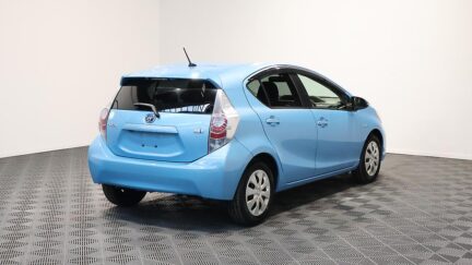 2013 Toyota Aqua S Model, Push Start, Bluetooth image 343448