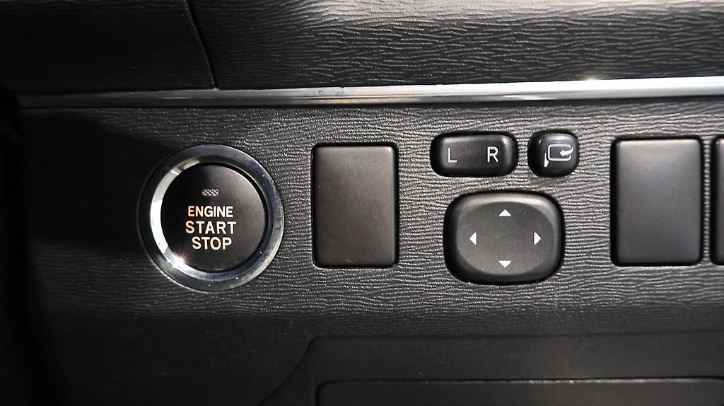 2013 Toyota Avensis Wagon Li image 345852