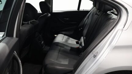 2013 BMW 320i 320i Luxury image 344480