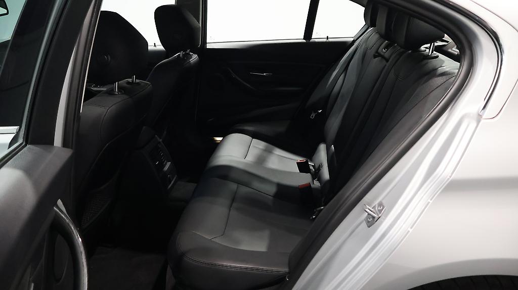 2013 BMW 320i 320i Luxury image 344480