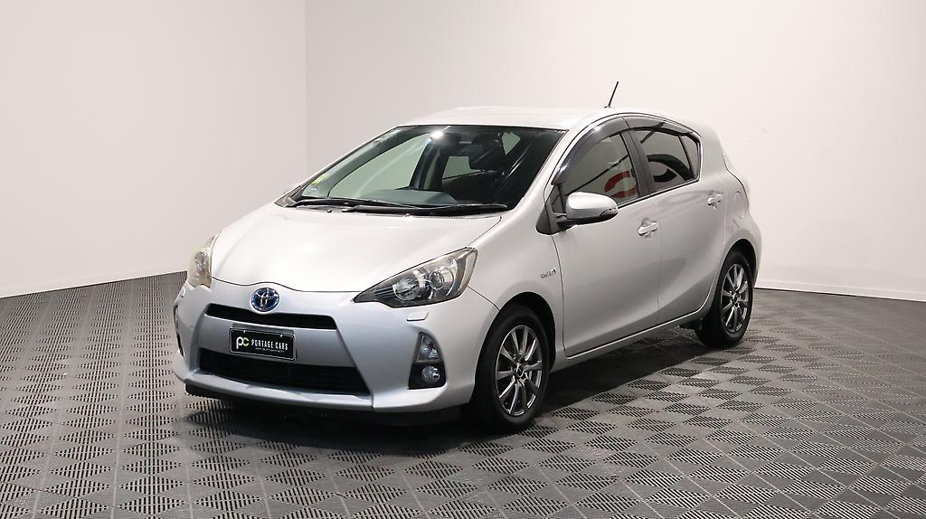 2013 Toyota Aqua G Model with Alloys image 341384