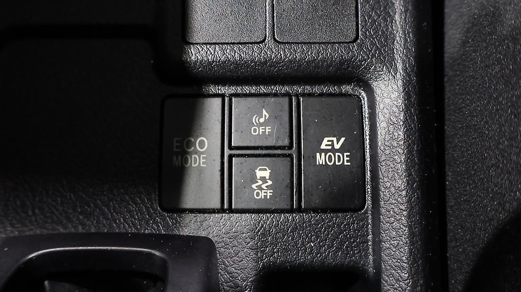 2013 Toyota Corolla FIELDER HYBRID image 342816