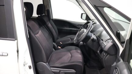2013 Nissan Serena Highway Star S Hybrid image 341112