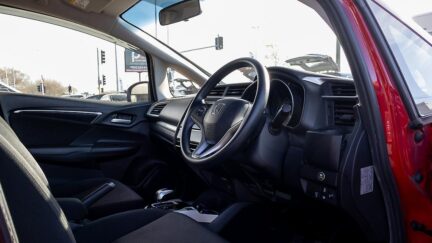 2015 Honda Fit Hybrid F Spec Hybrid image 341048
