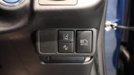 2016 Toyota Aqua Push Button + Reverse Camera image 343216