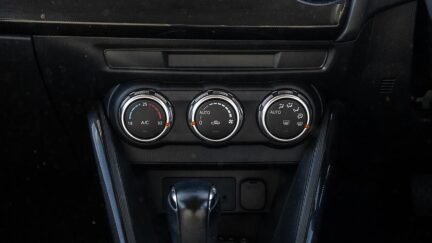 2015 Mazda Demio 13S 6AT Push start image 345681