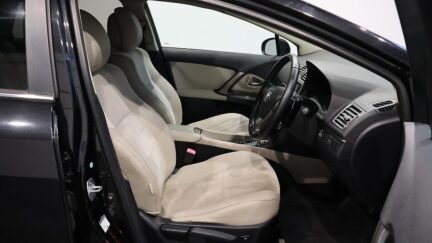 2013 Toyota Avensis Wagon Li image 345845