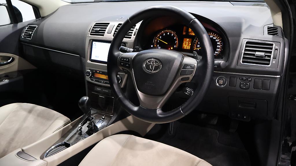 2013 Toyota Avensis Wagon Li image 345847