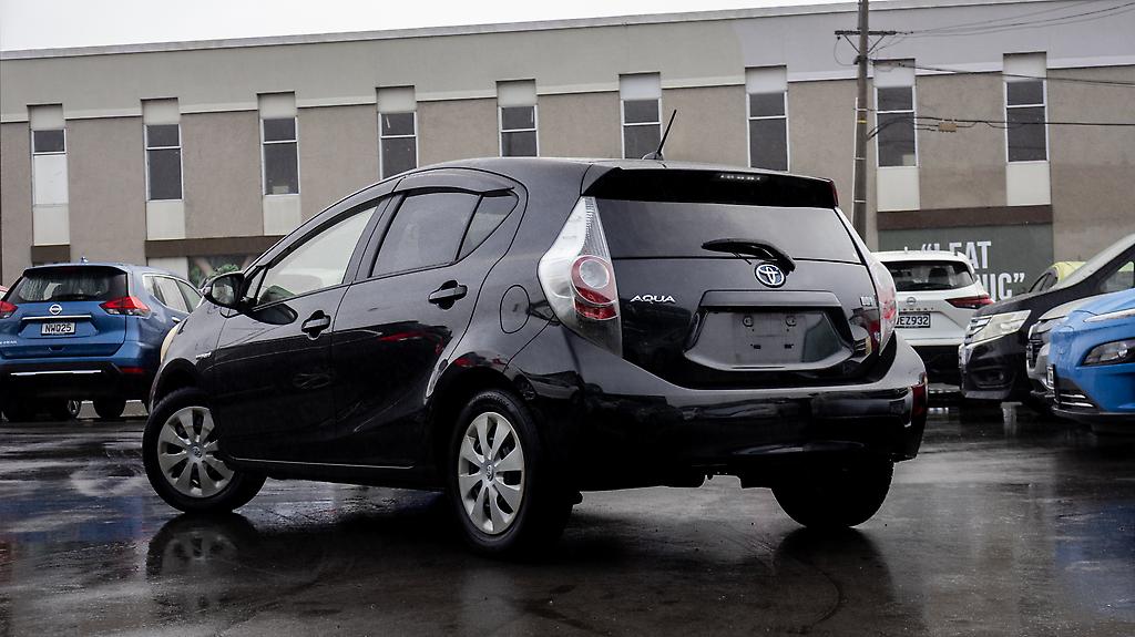 2013 Toyota Aqua F Model Push start image 341547