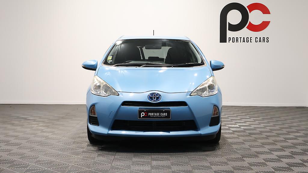 2013 Toyota Aqua G Model with Alloys and Very Low KMs image 340993