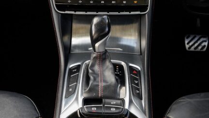 2022 MG HS 2.0PT/4WD/6AT Essense NZ NEW image 346179