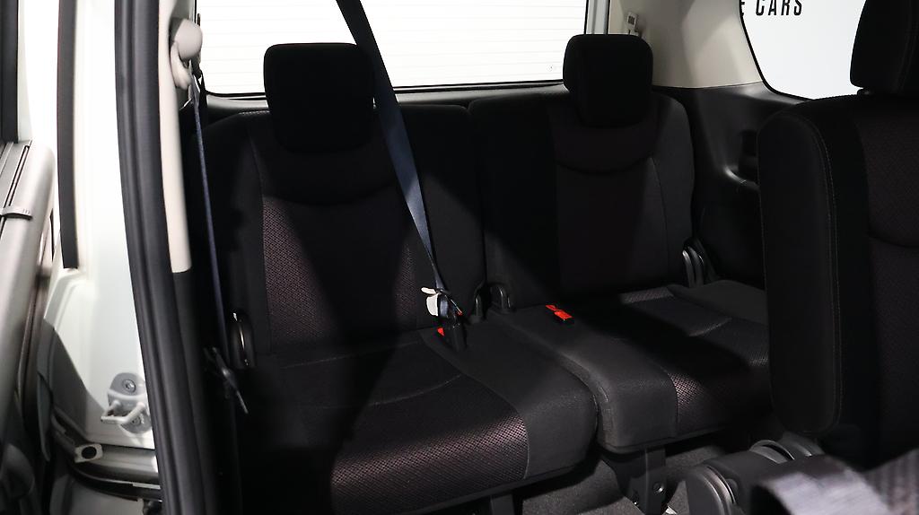 2013 Nissan Serena Highway Star S-Hybrid L Selection image 342129