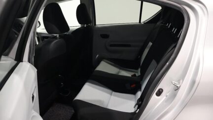 2013 Toyota Aqua S Model + Reverse Camera image 344306