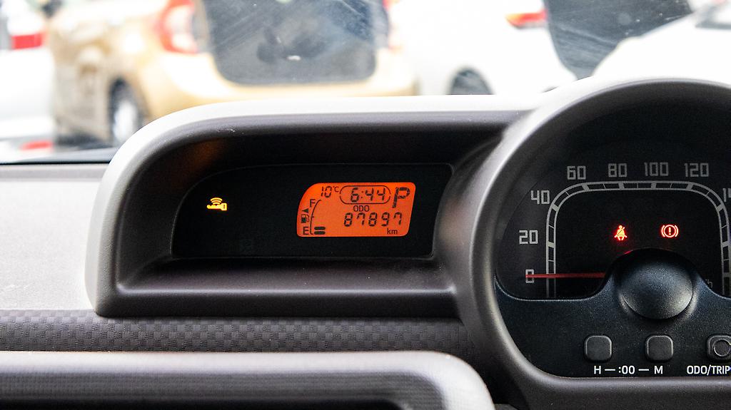 2013 Toyota Spade F Spec, Push start image 345019