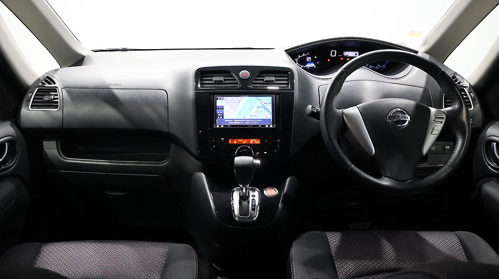 2013 Nissan Serena Highway Star S Hybrid image 341113