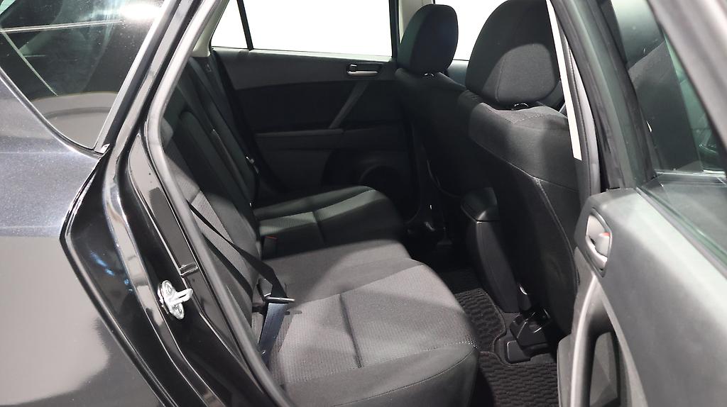 2013 Mazda Axela 15S Sport Edition image 341281