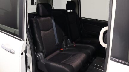 2013 Nissan Serena Highway Star S Hybrid image 341111