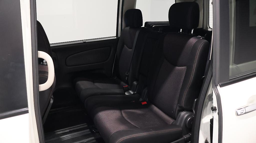 2013 Nissan Serena Highway Star S Hybrid image 341109