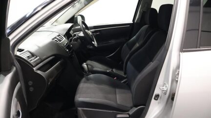 2014 Suzuki Swift XG Model image 344584