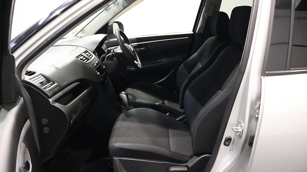 2014 Suzuki Swift XG Model image 344584