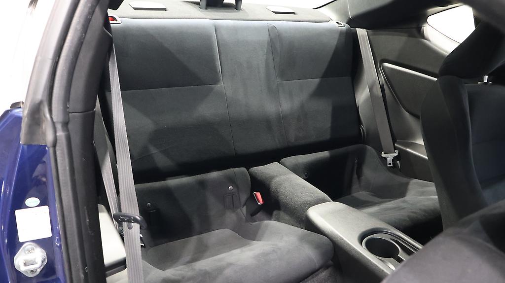 2012 Toyota 86 G – 6sp Manual image 344131