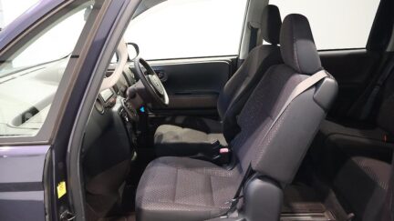 2013 Toyota Spade F Model image 343213
